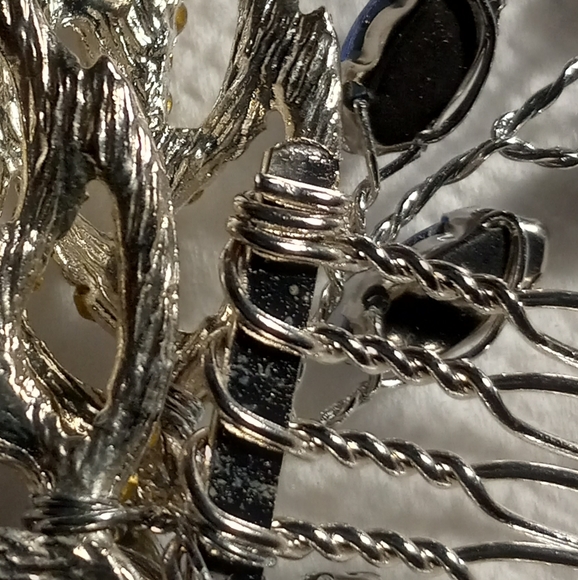 Beautiful Blue Hair Comb - Picture 10 of 16